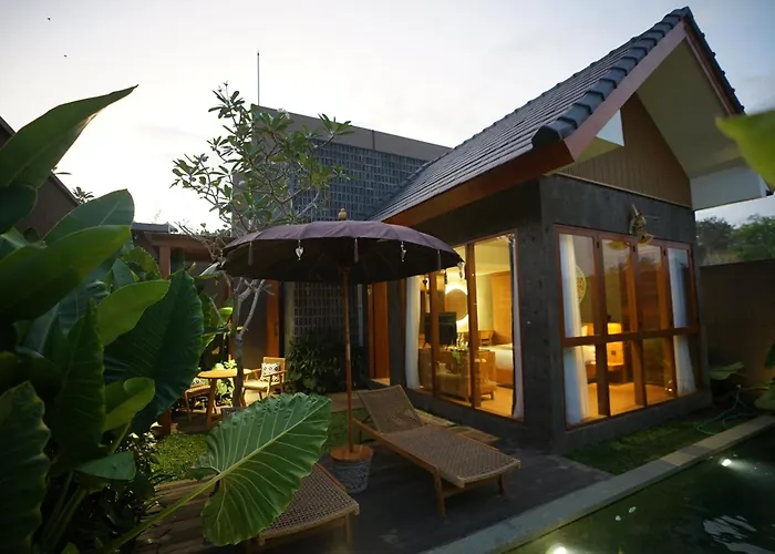 The Shanti Graha Hotel 4*