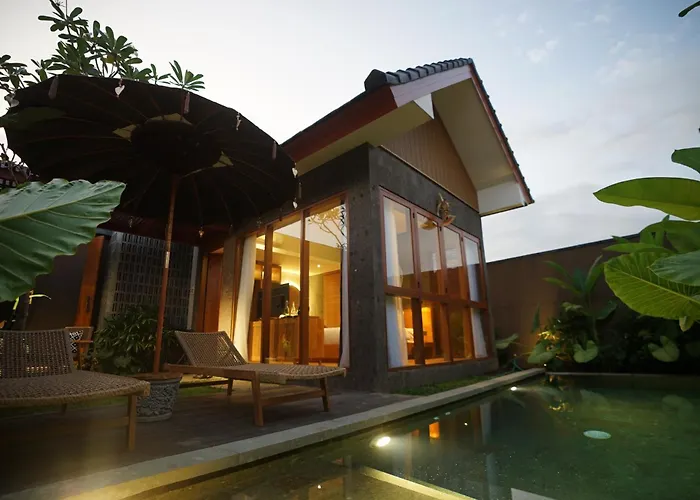 Hotel The Shanti Graha 4*