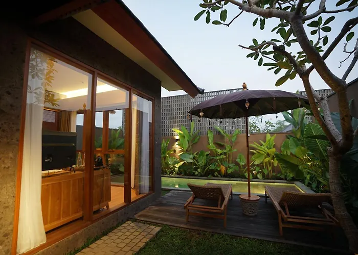 The Shanti Graha Hotel 4*
