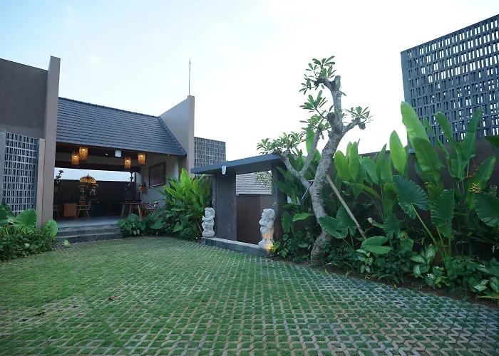The Shanti Graha Hotel Ubud