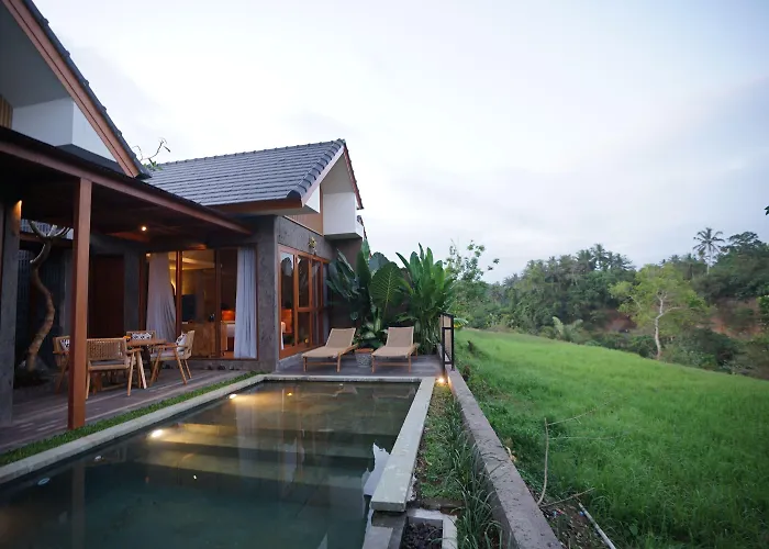 ホテル The Shanti Graha ウブド