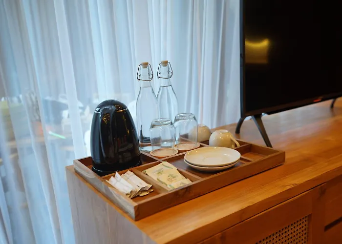 Hotel The Shanti Graha 4*