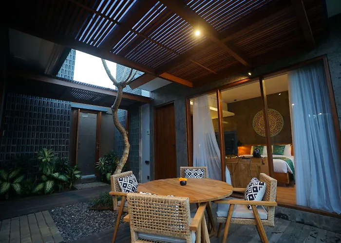 Hotel The Shanti Graha